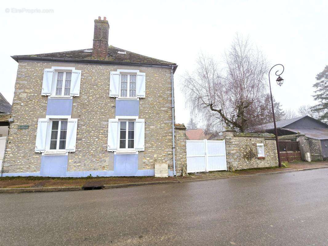 Maison à SAINVILLE
