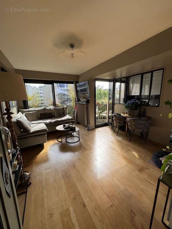 Photo 3 - Appartement à PARIS-16E