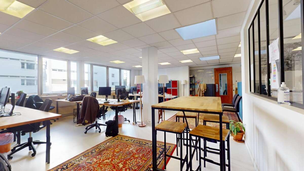 Commerce à PARIS-19E