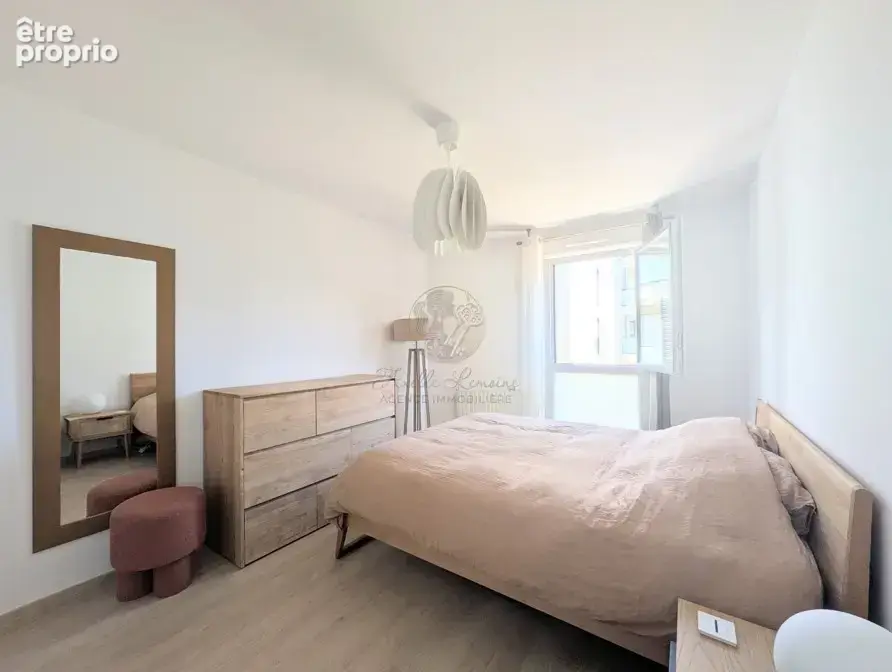 Brignais - Appartement T3 récent avec balcon et garage double - photo 12