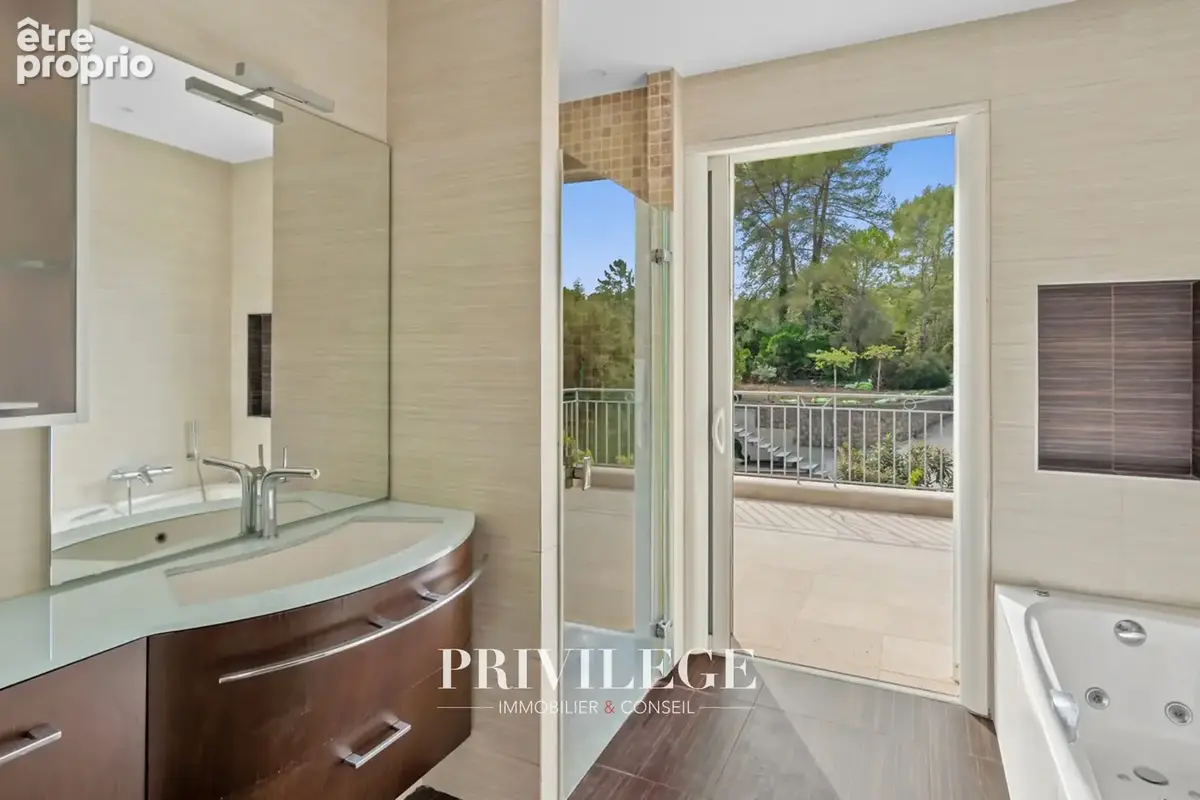 Peymeinade — Villa contemporaine de première main, piscine et ascenseur - photo 23
