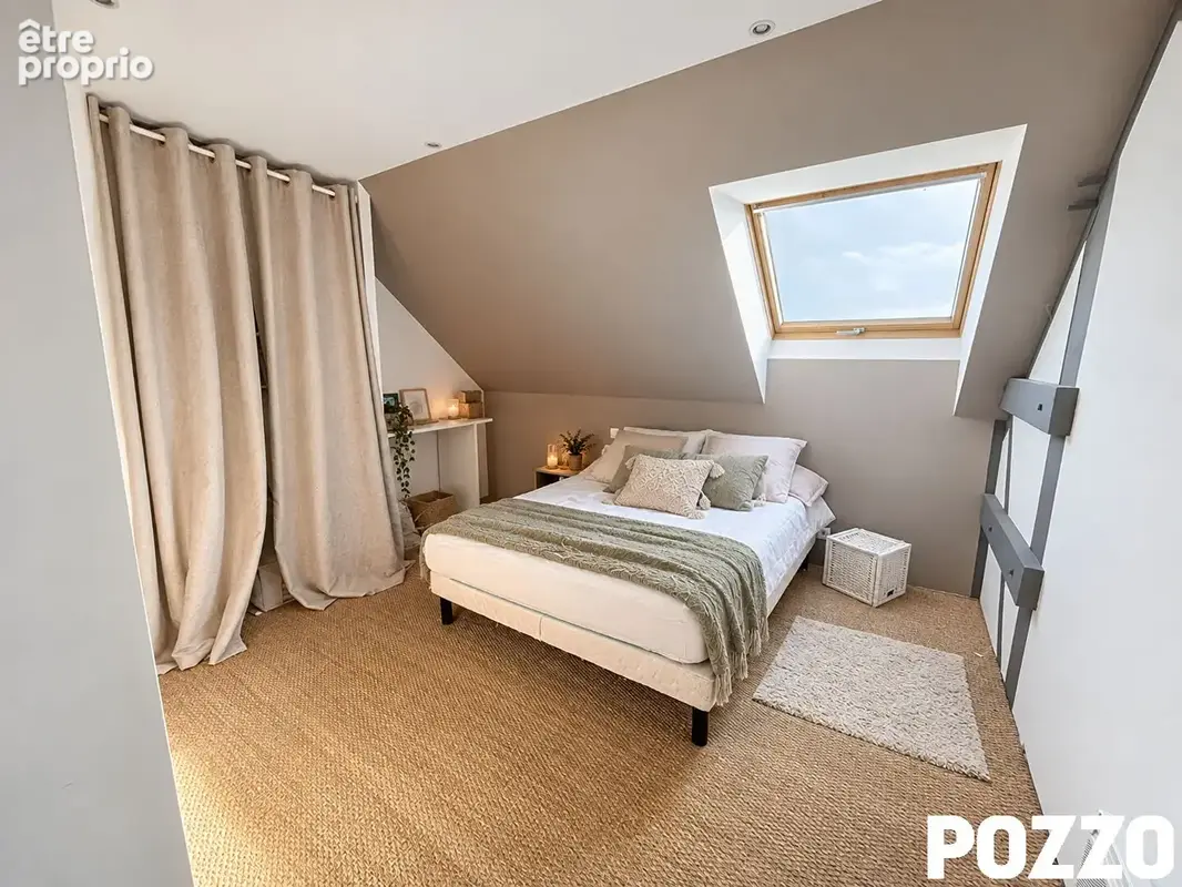 A VENDRE à Buais Les Monts - Maison 7 pièce(s) 146 m² - photo 9