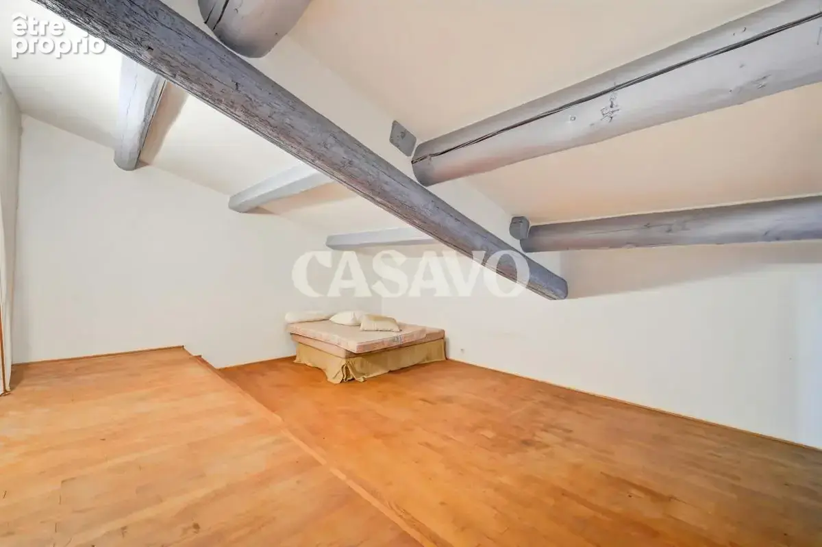 Vente Maison 8 pièces de 435m² - 13310 Saint-Martin-de-Crau - photo 17