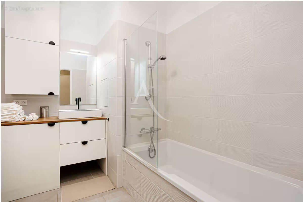 Appartement à SURESNES