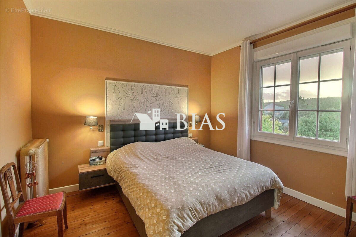 Maison à NASSANDRES