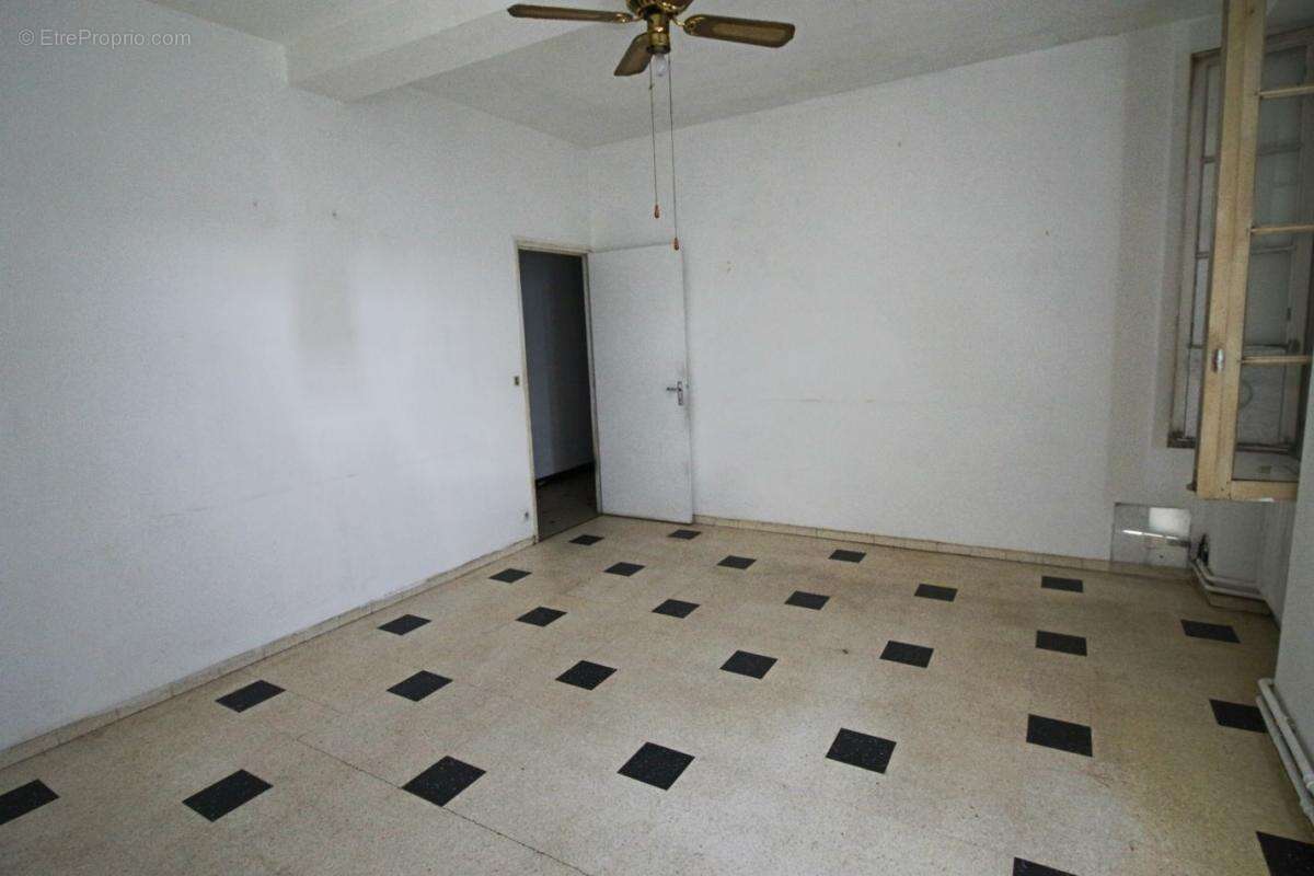 Maison à PUY-L&#039;EVEQUE