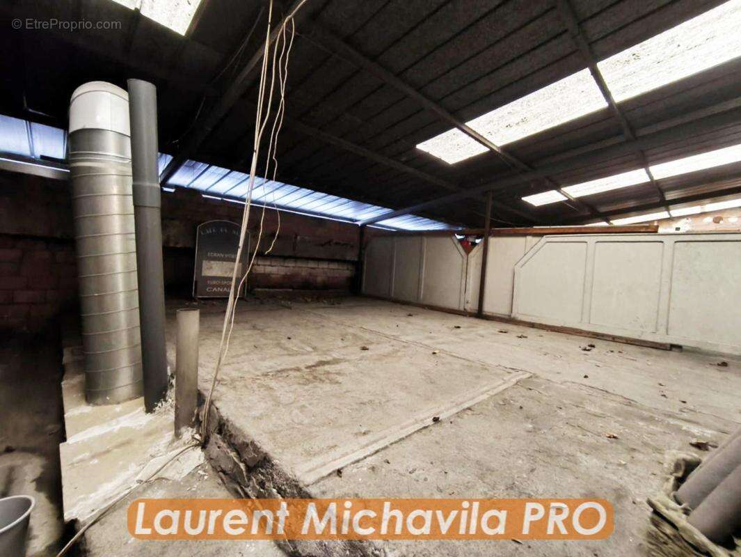 Commerce à LE BOUSQUET-D'ORB