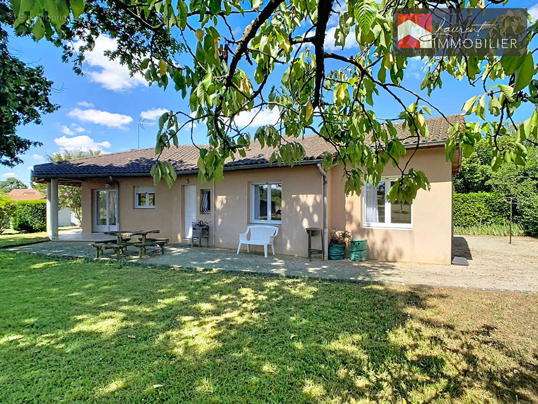 Simandre - Maison de plain-pied de 108 m² avec vaste terrain - photo 14