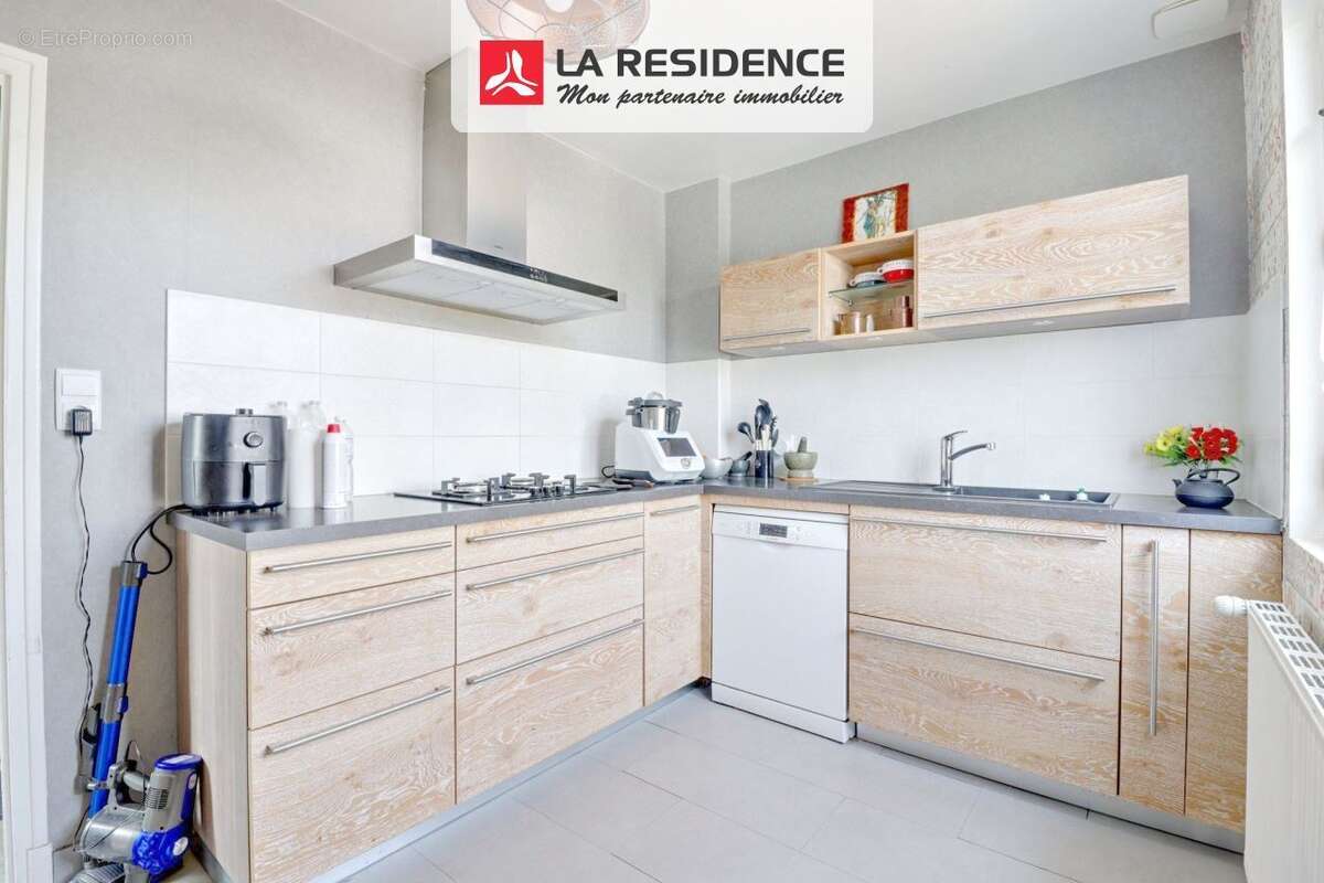 Maison 89 m² à Saint-Gervais-La-Foret  - photo 5