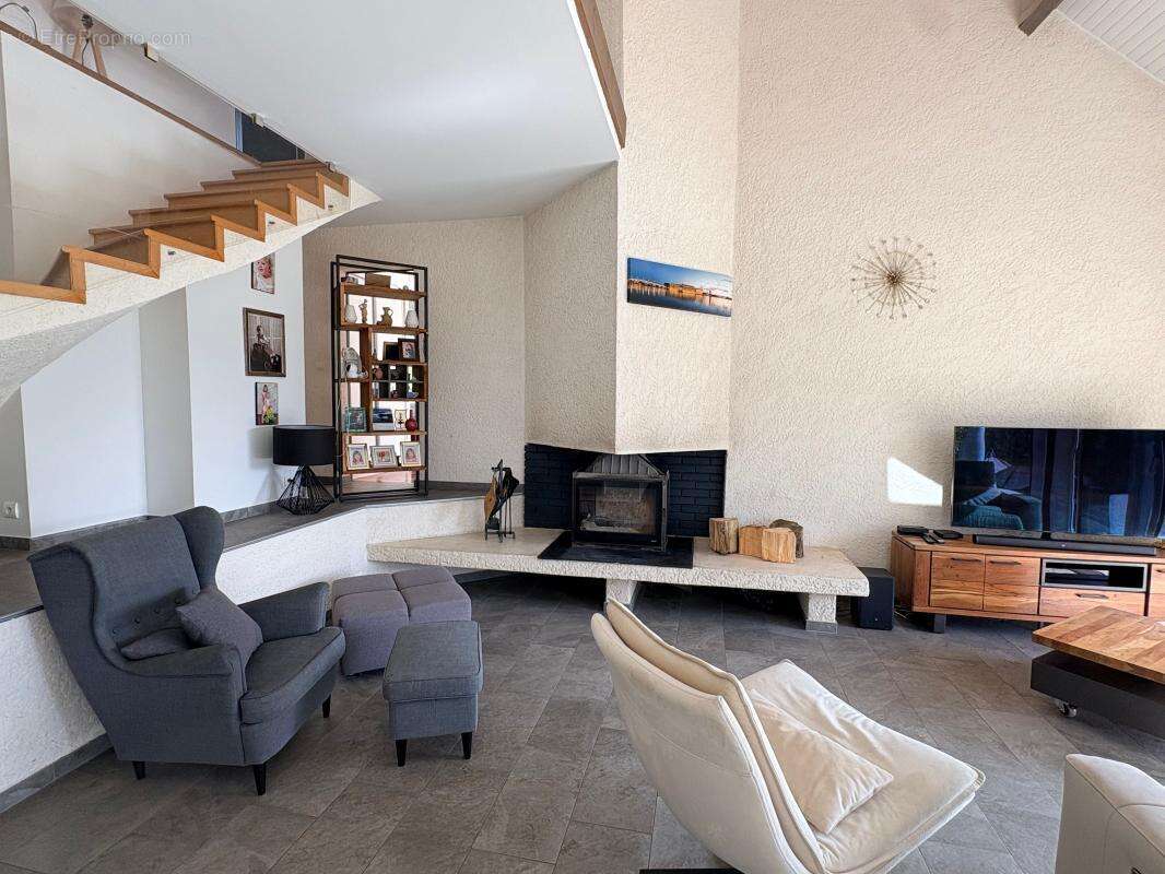 Maison à SERRES-MORLAAS