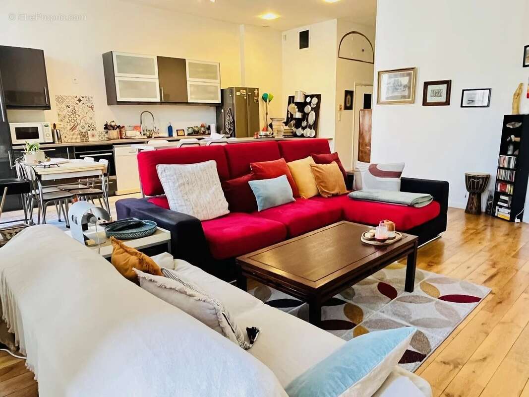 Appartement à MARSEILLE-1E