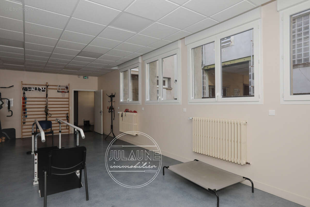 Immeuble de rapport aux multiples possibilités   Secteur Gare des Charentes - photo 37