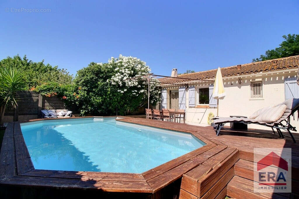 Maison à LE PONTET