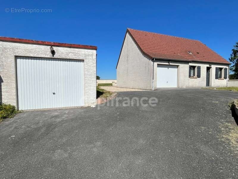 Maison à TERGNIER