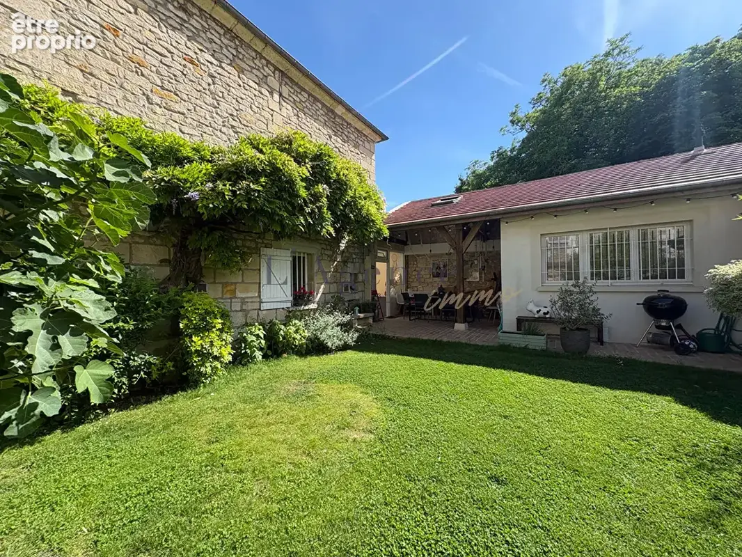 Maison en pierre 210 m² - photo 18