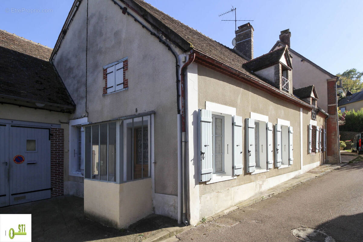 Photo 1 - Maison à SAINT-PRIVE