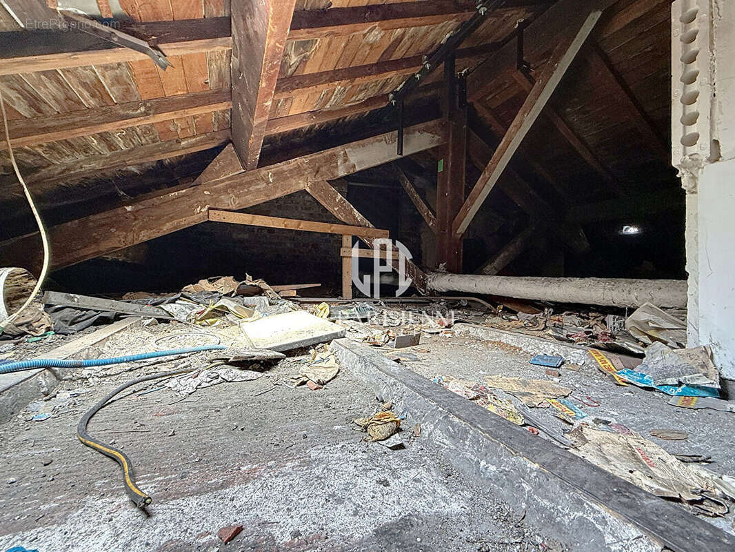 Appartement à PARIS-19E