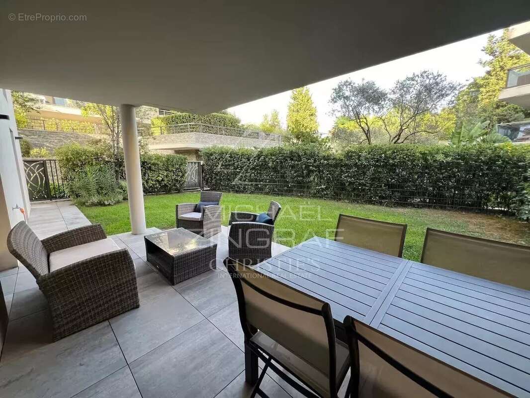 Appartement à SAINT-TROPEZ