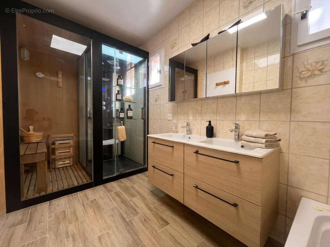 Maison 160m² à saint-andré-de-la-roche - photo 9