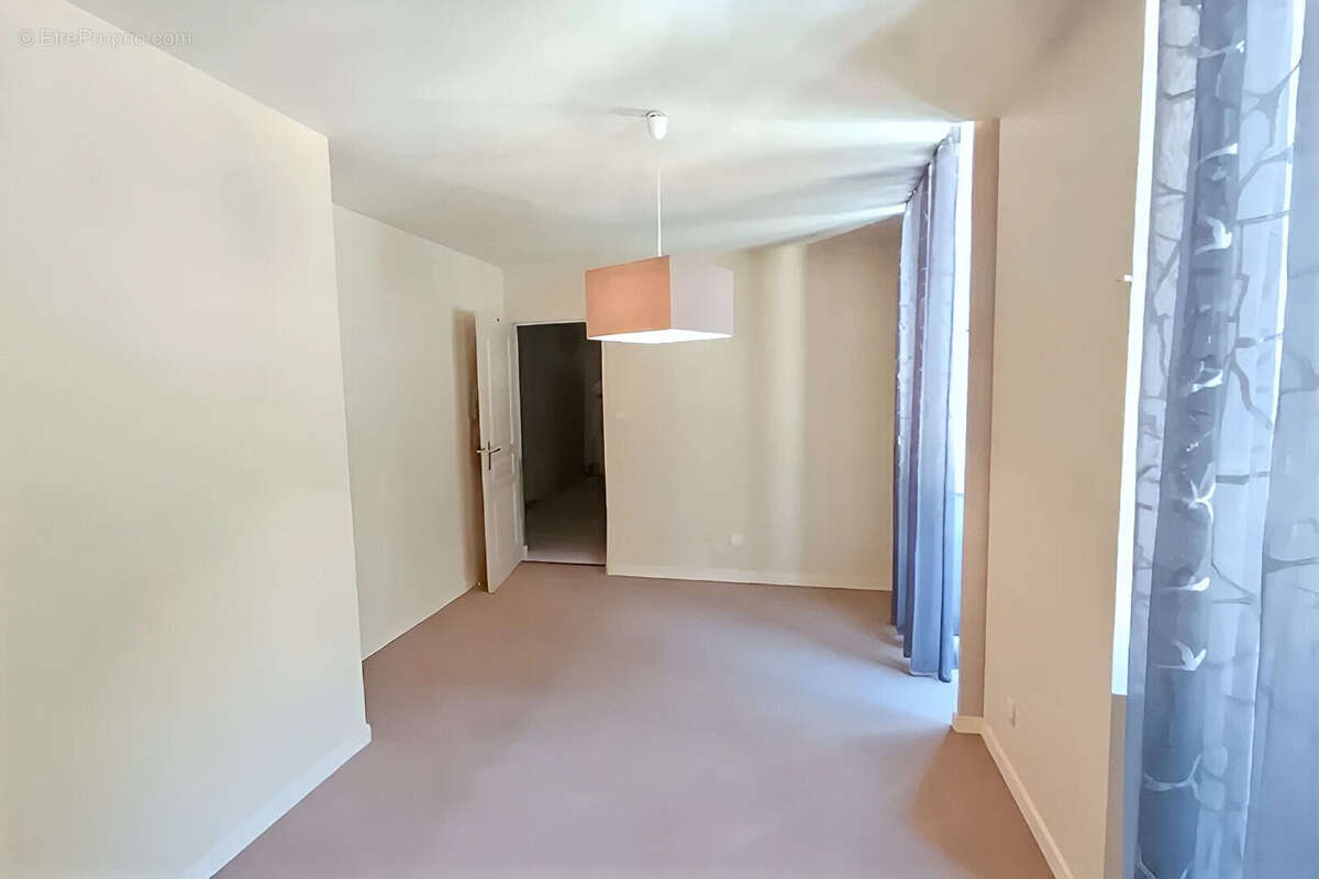 Appartement T2 de 65 m² avec parking / Résidence recherchée à Albi - photo 6