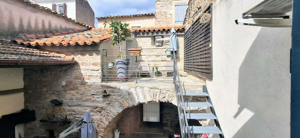 Maison à FAUGERES