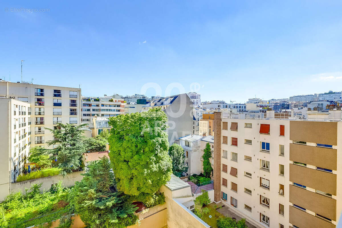 Appartement à PARIS-19E