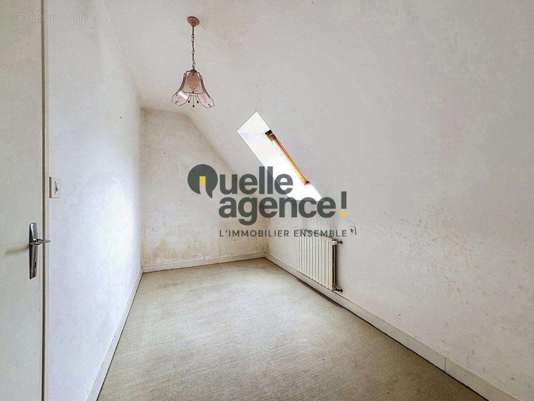 Maison familiale de 125m²  sur 1180 m² de jardin -entre bourg et plage - photo 17