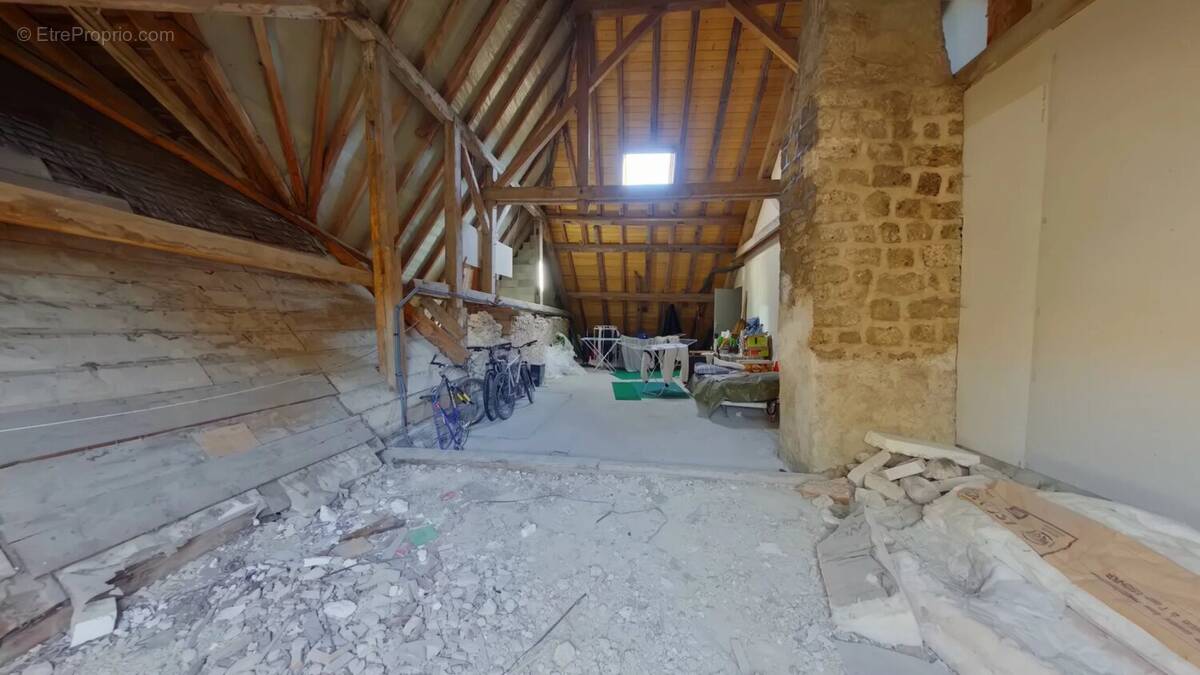 Appartement à ROCHEJEAN