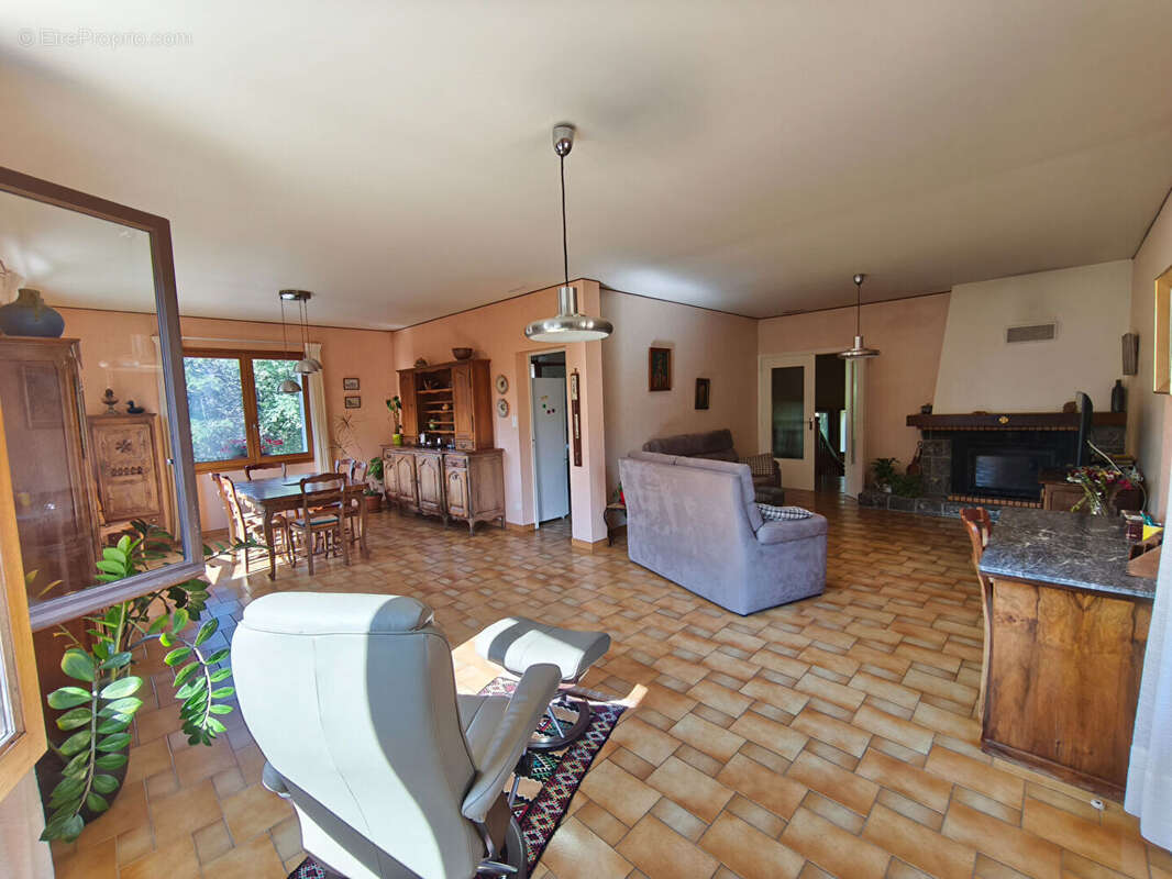 Maison à SAINT-JEAN-DE-VERGES