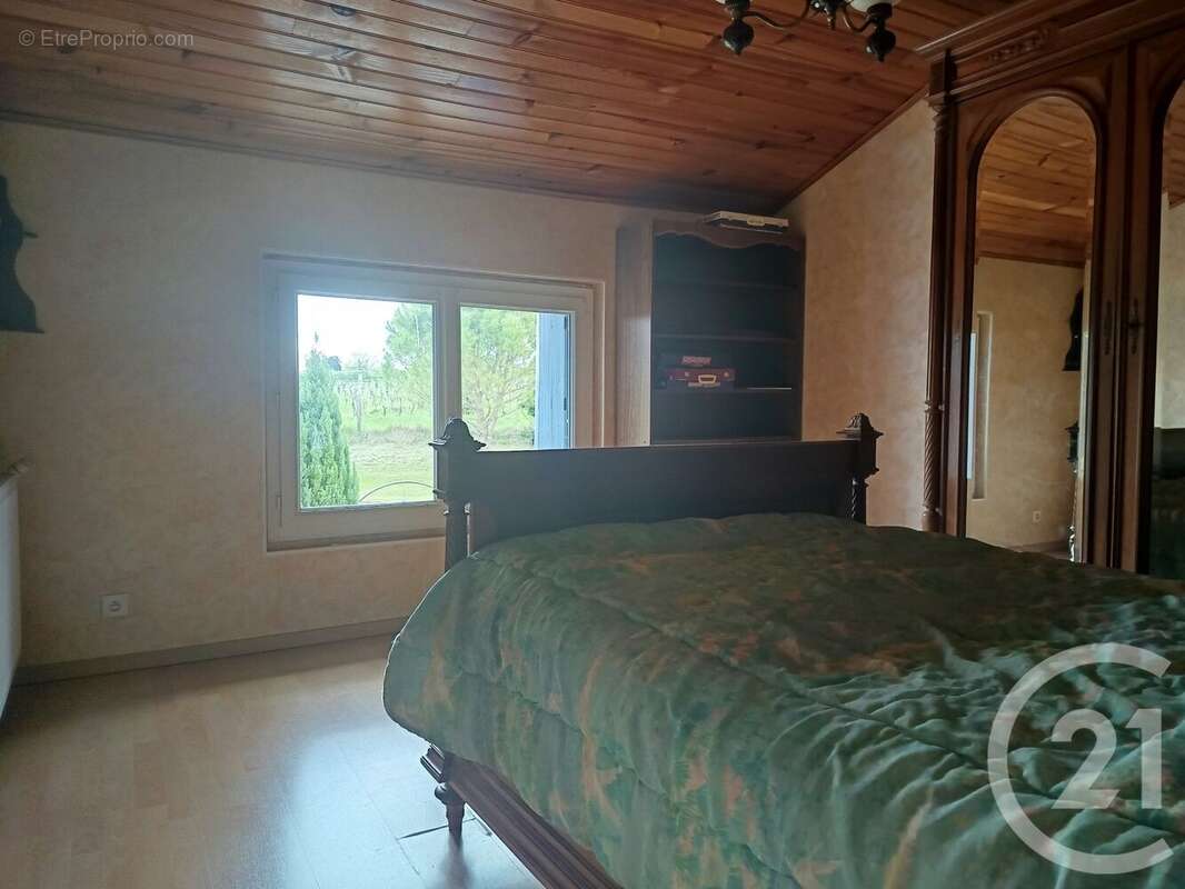 Maison à CHENAC-SAINT-SEURIN-D&#039;UZET