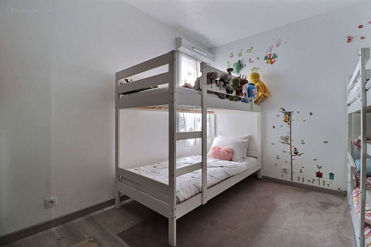Appartement à AUBERVILLIERS