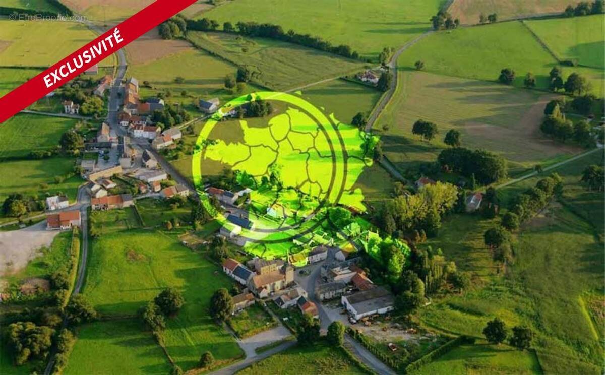 Terrain à CHAMADELLE