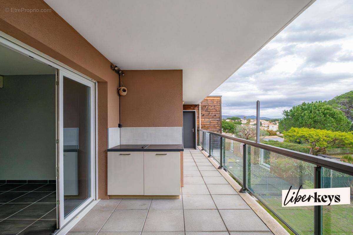 Appartement à FREJUS