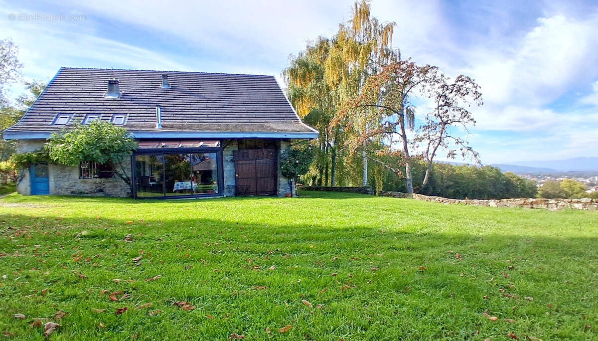 Maison à SAINT-SIXT