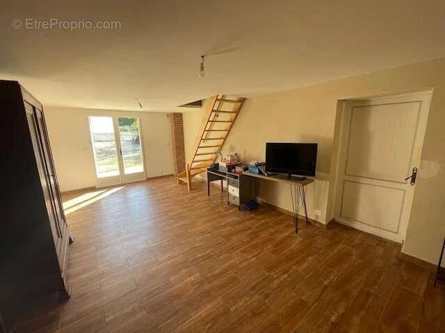 Maison à LUPPE-VIOLLES