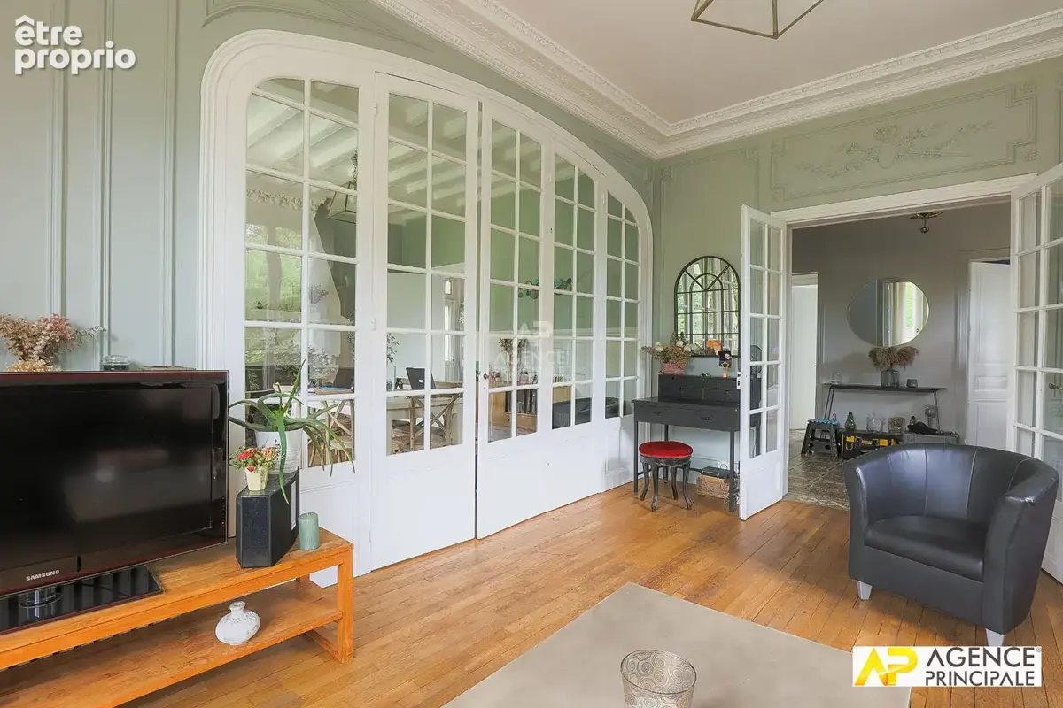 Maison 7 pièces à vendre à Maisons-Laffitte - 12 minutes gare - photo 3