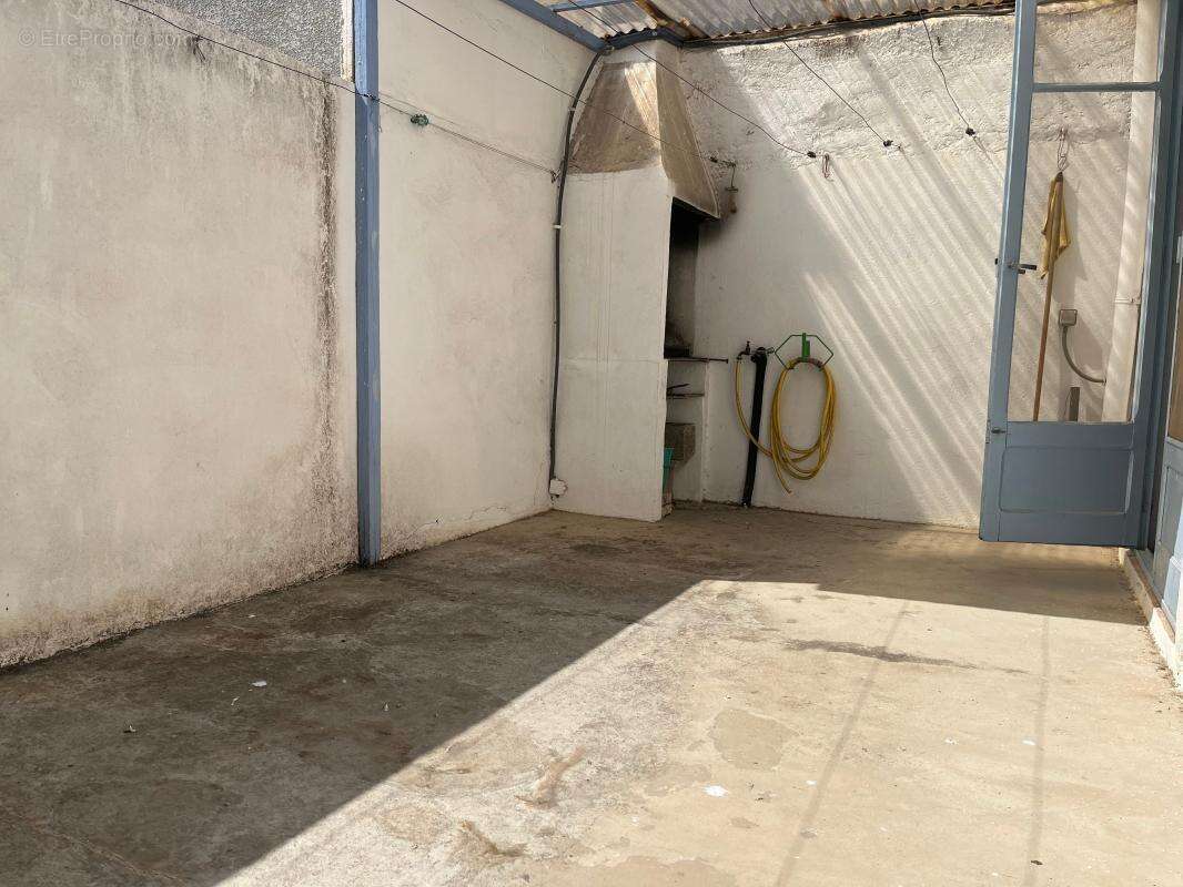 Maison à VILLEVEYRAC