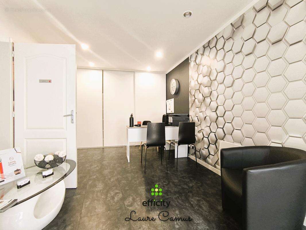 Appartement à MOUTIERS-LES-MAUXFAITS