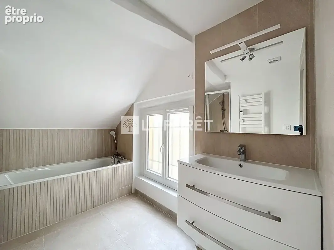 Charmant appartement rénové en plein coeur de Saint Germain en Laye - photo 12