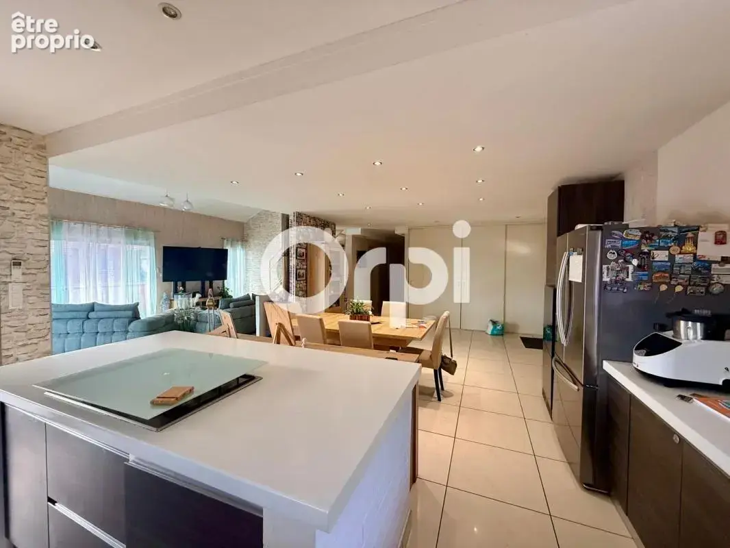 Tencin – duplex de 158 m² avec terrasse, jardin privatif, garage à velo/moto et parking - photo 9