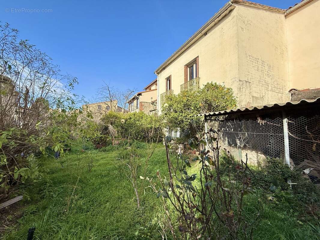 Maison à VILLENEUVE-LA-RIVIERE