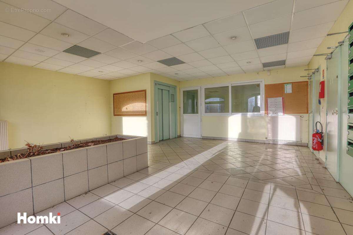 Appartement à TRIE-CHATEAU