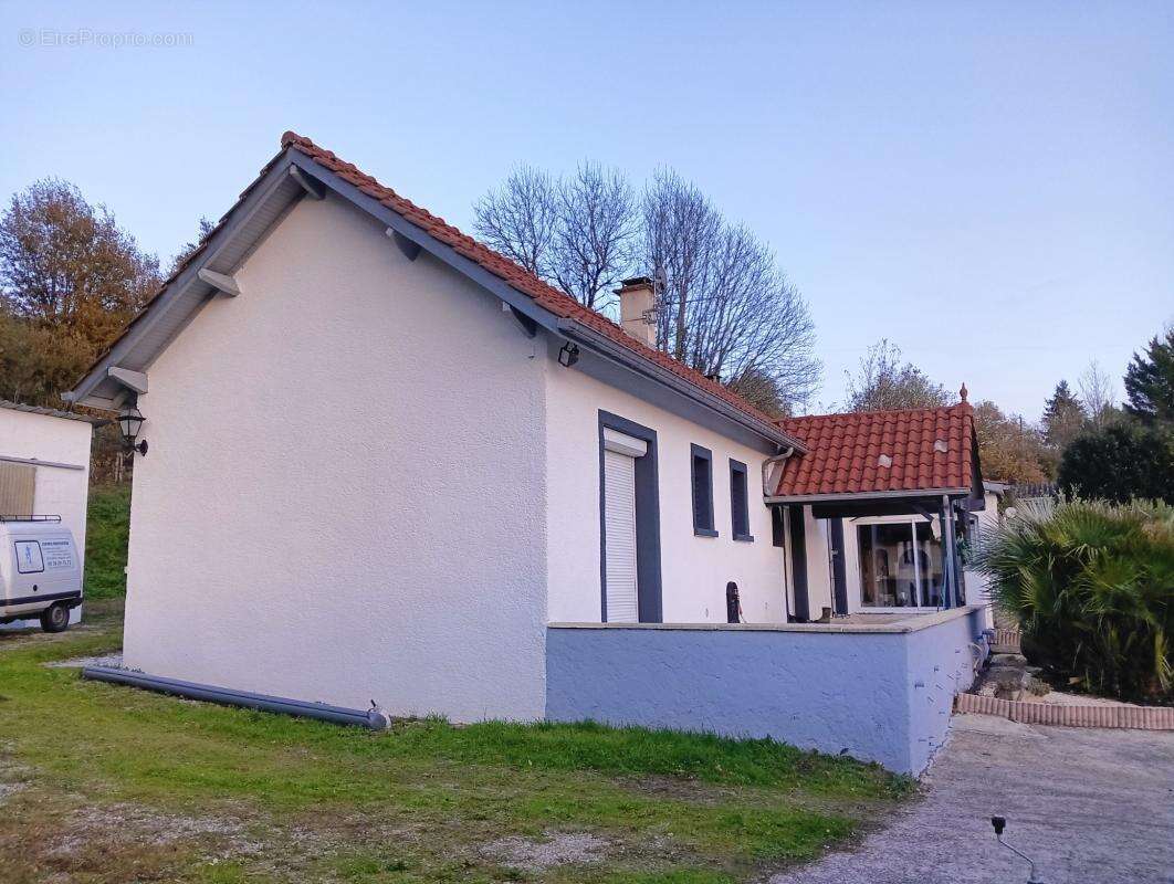 Maison à AUBIN