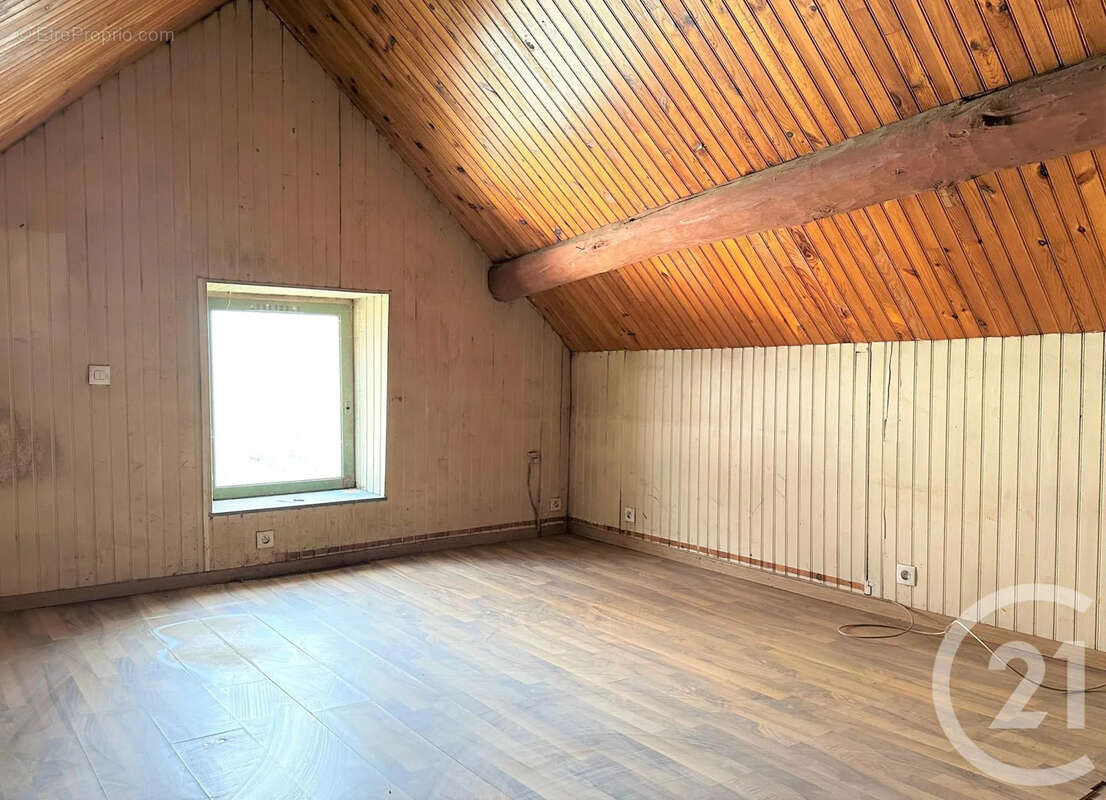 Maison 80 m² à Suilly-La-Tour  - photo 15