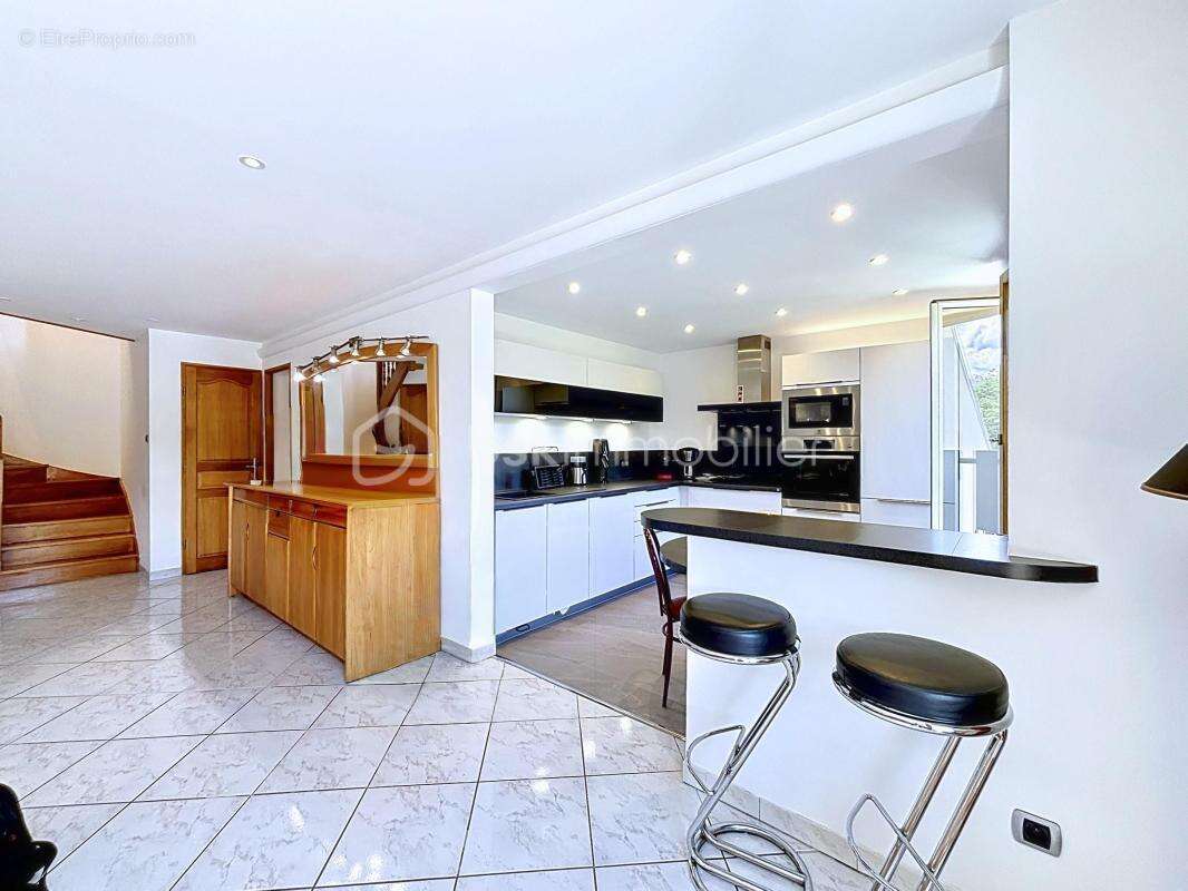 Appartement à MEYLAN