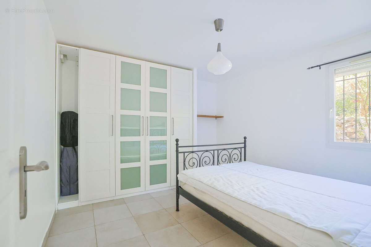 Maison à SOLLIES-TOUCAS