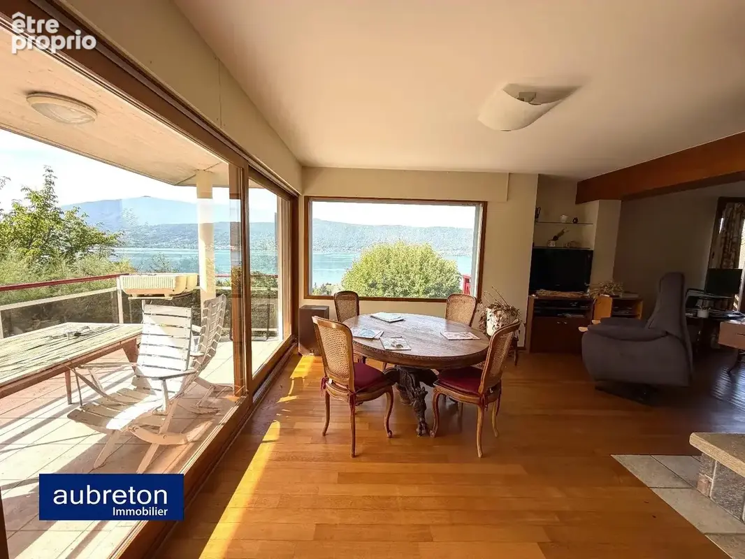 Maison 6 pièces 169 m² à vendre à Veyrier-Du-Lac (74290) - photo 8