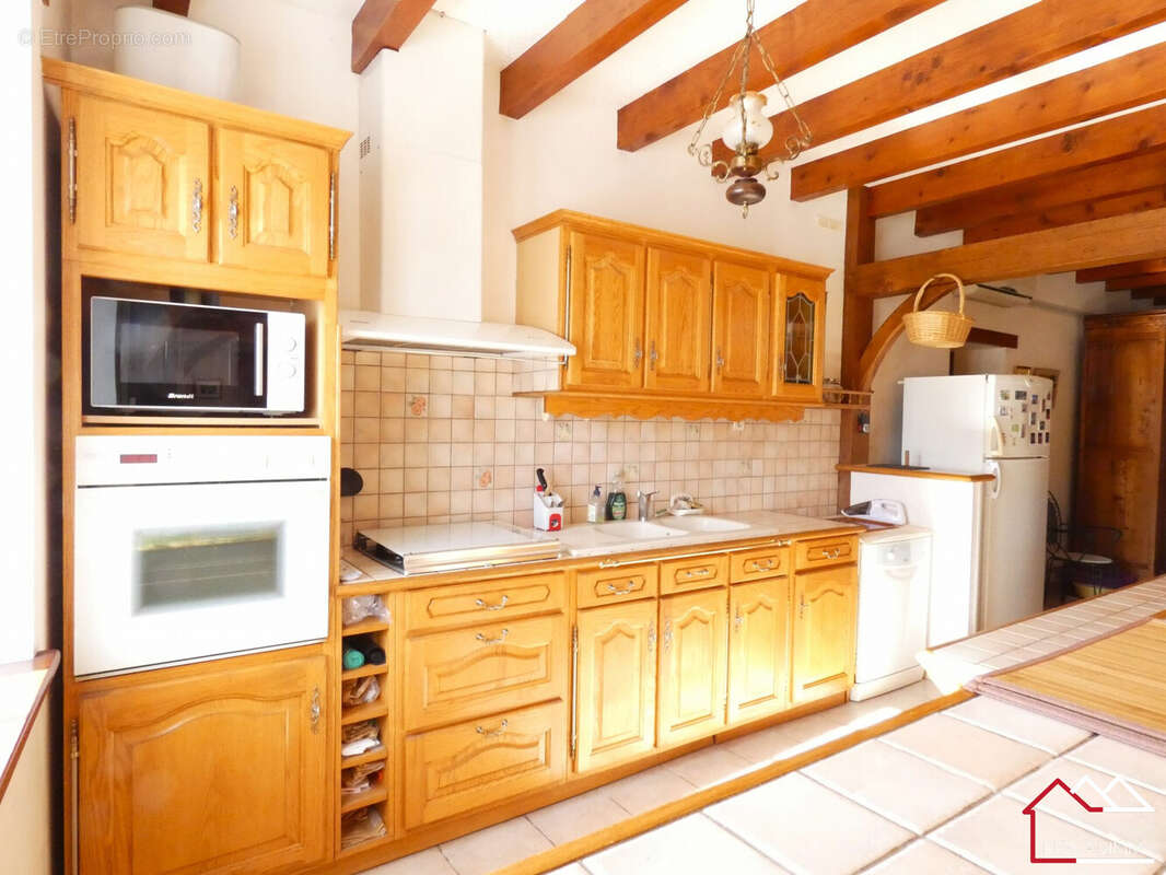 Maison à SAINT-PRIVAT-DES-PRES