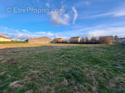 Terrain à PULVERIERES