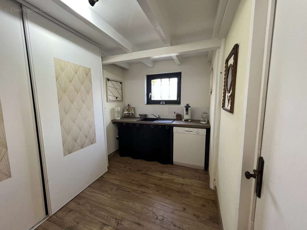 Maison à SAINT-SEURIN-DE-PRATS